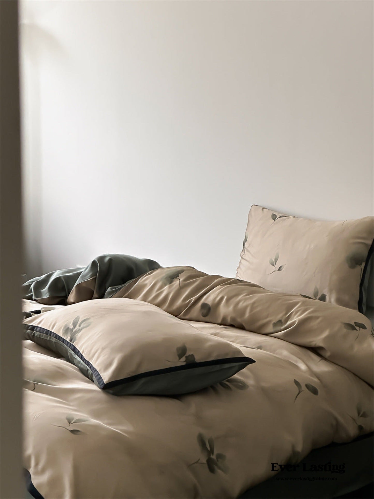 Twilight Zone Silky Tencel Bedding Set / Green