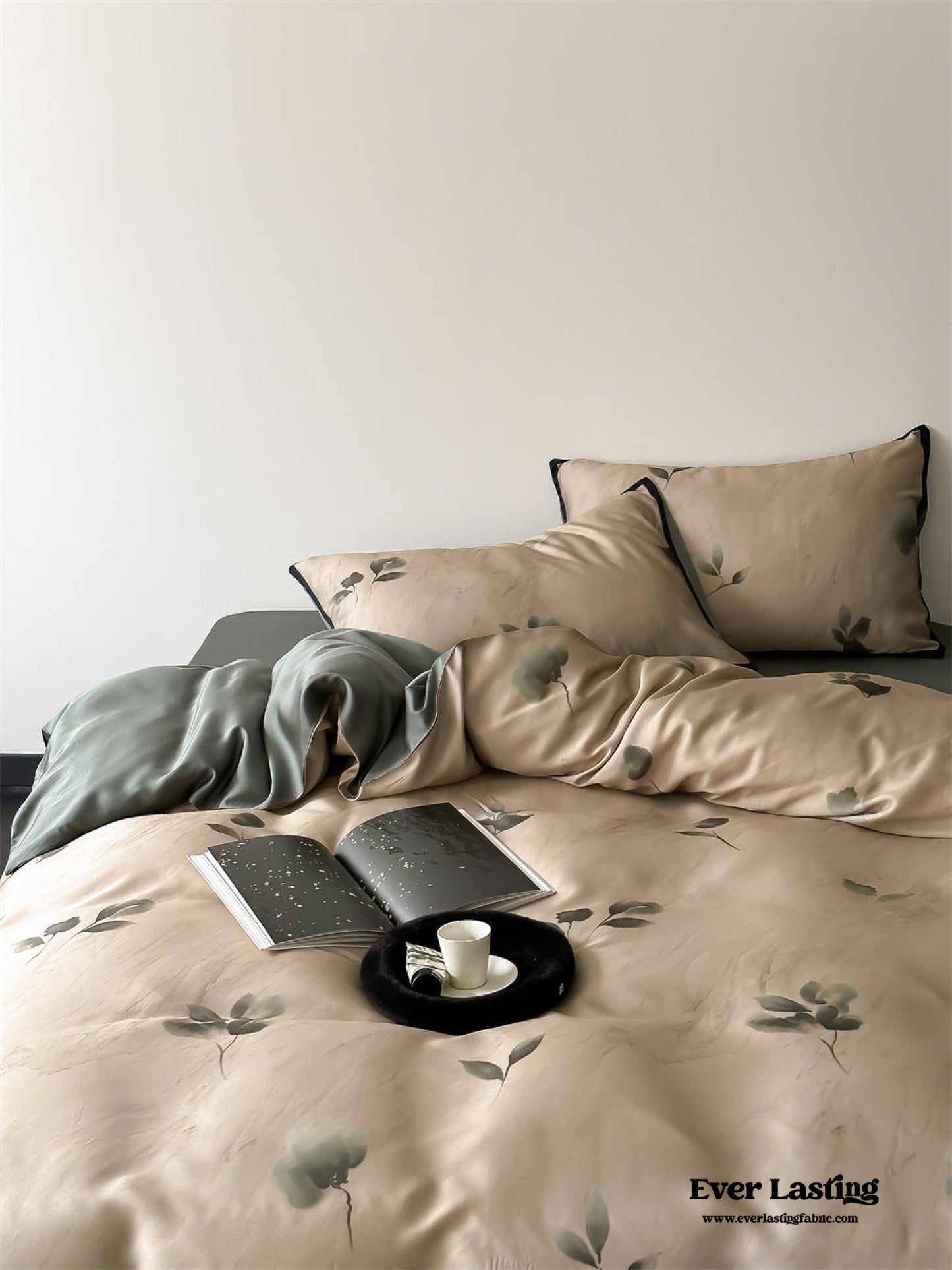 Twilight Zone Silky Tencel Bedding Set / Green