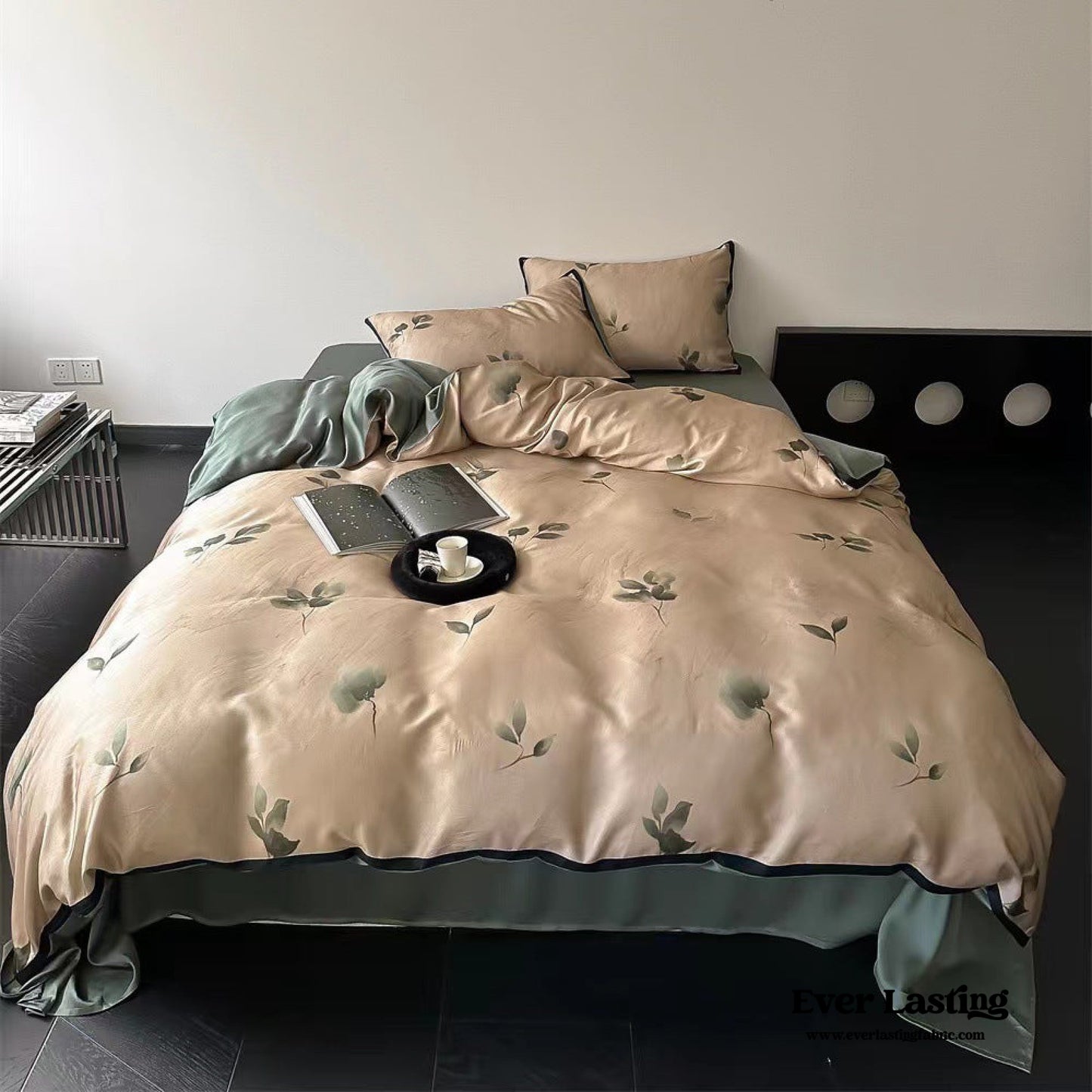 Twilight Zone Silky Tencel Bedding Set / Green