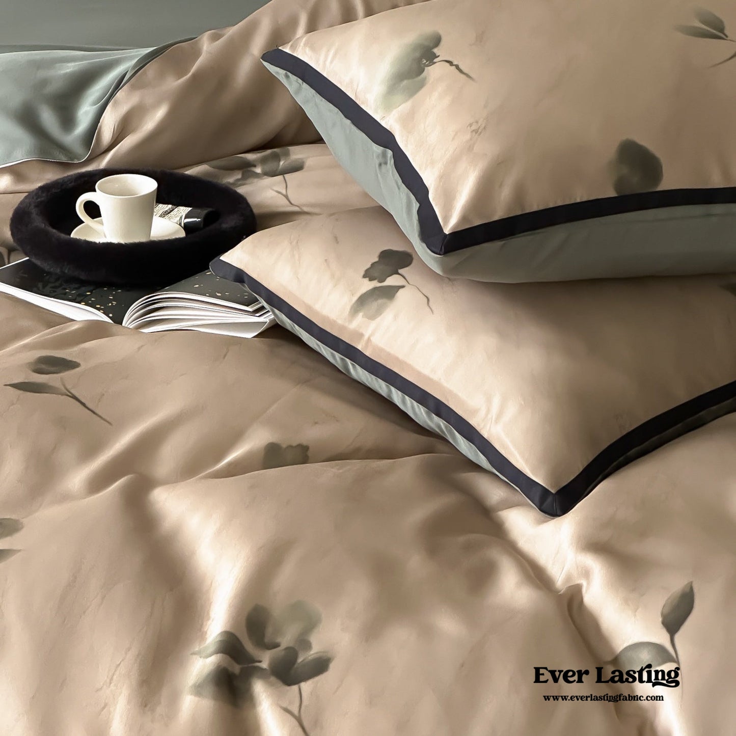 Twilight Zone Silky Tencel Bedding Set / Green
