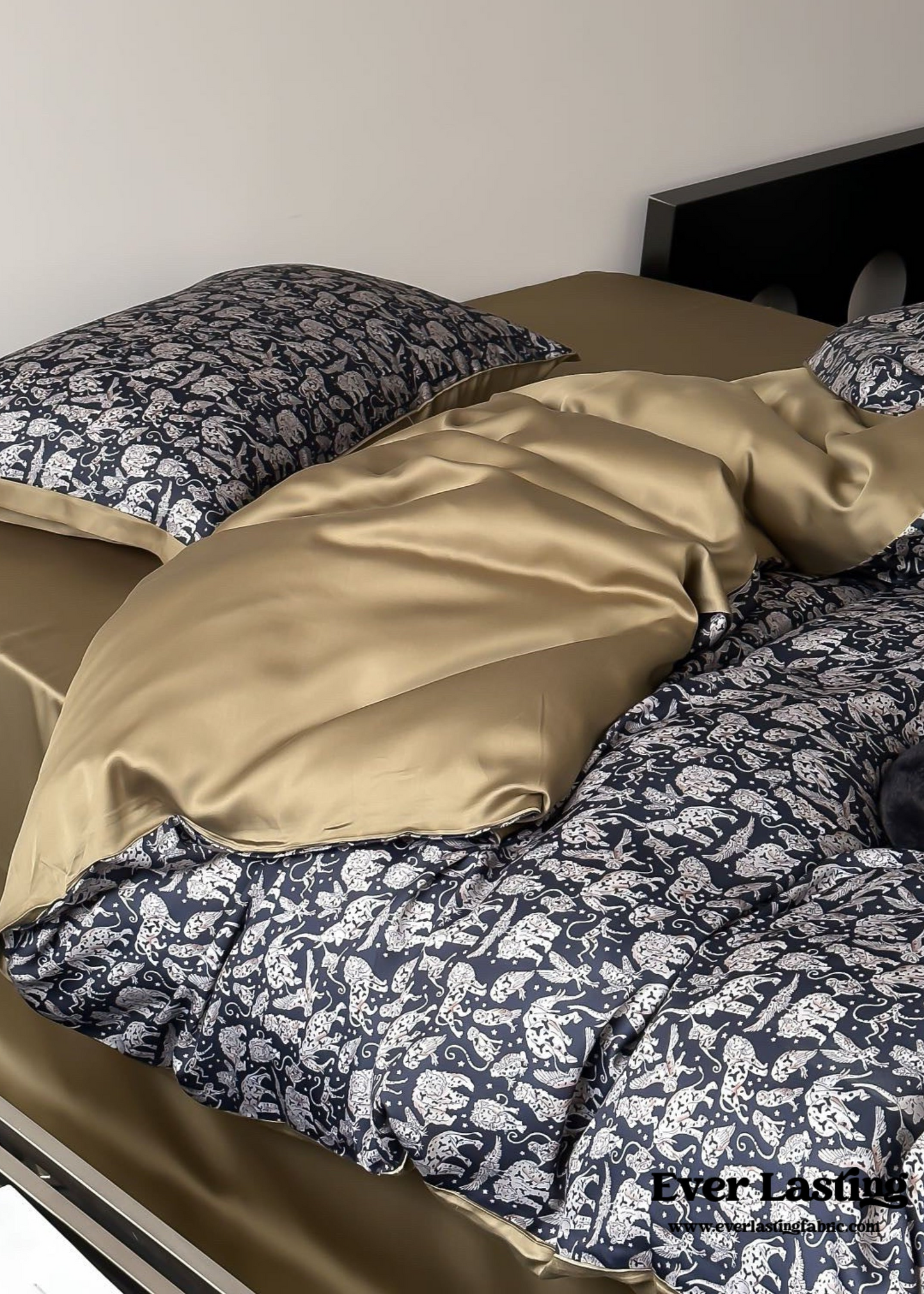 Twilight Zone Silky Tencel Bedding Set / Green