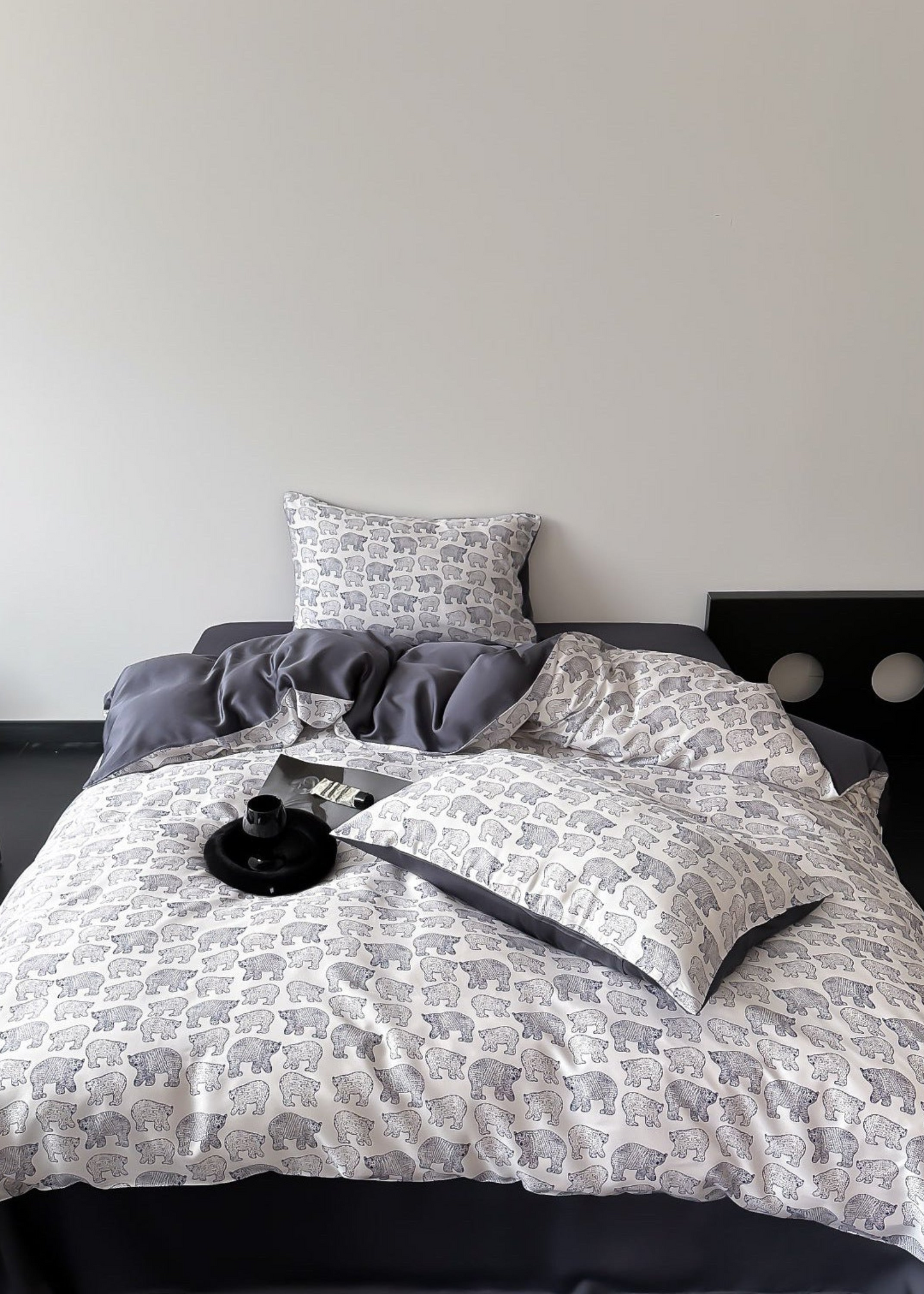 Twilight Zone Silky Tencel Bedding Set / Green