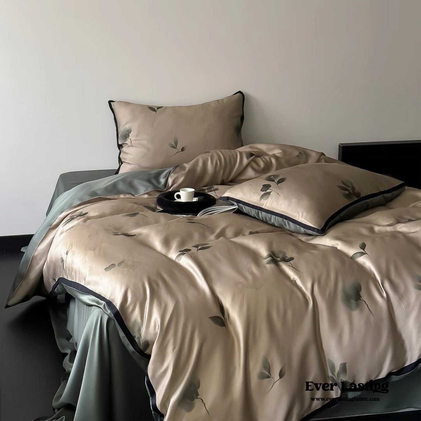 Twilight Zone Silky Tencel Bedding Set / White + Gray