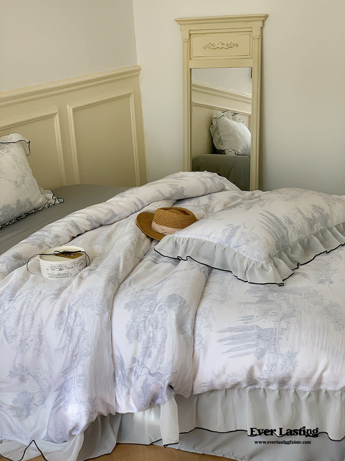 Victorian Inspired Soft Lace Ruffle Bedding Set / Gray