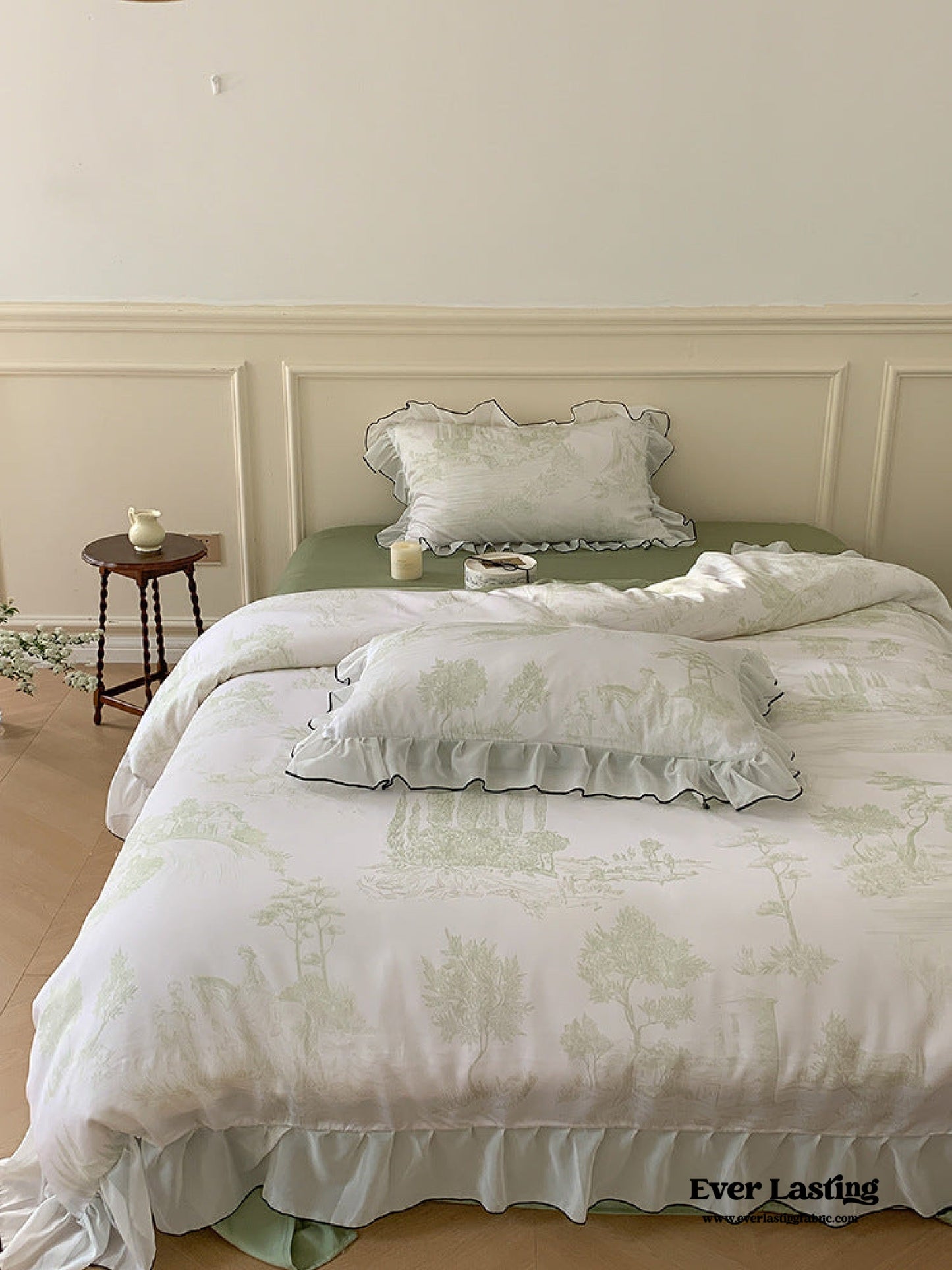 Victorian Inspired Soft Lace Ruffle Bedding Set / Green