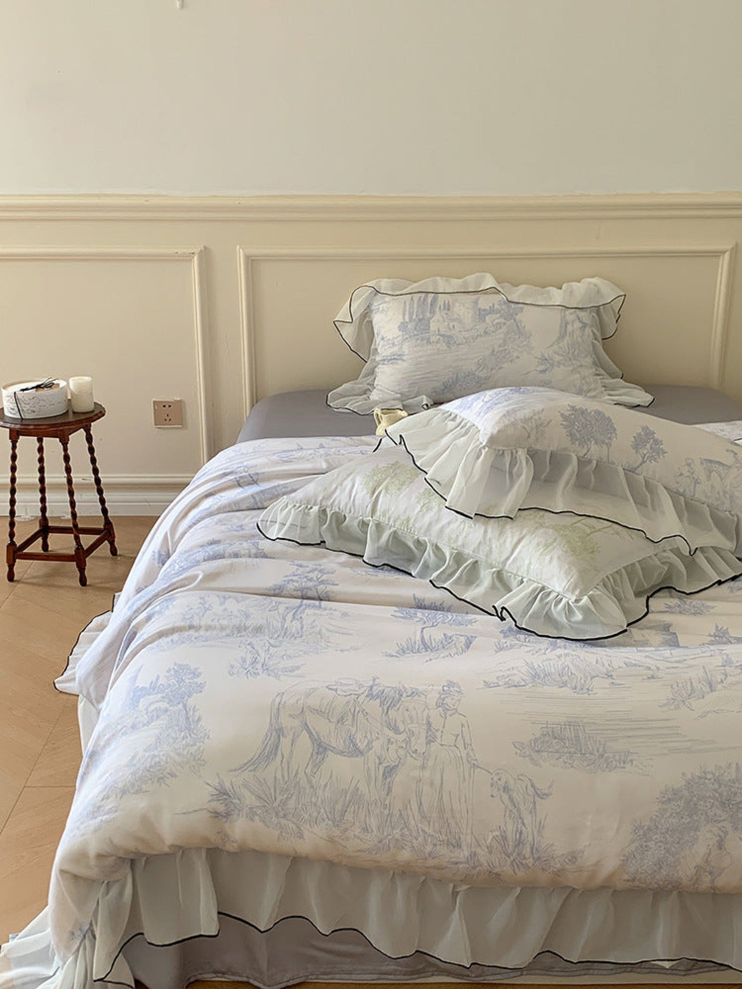 Victorian Inspired Soft Lace Ruffle Bedding Set / Purple