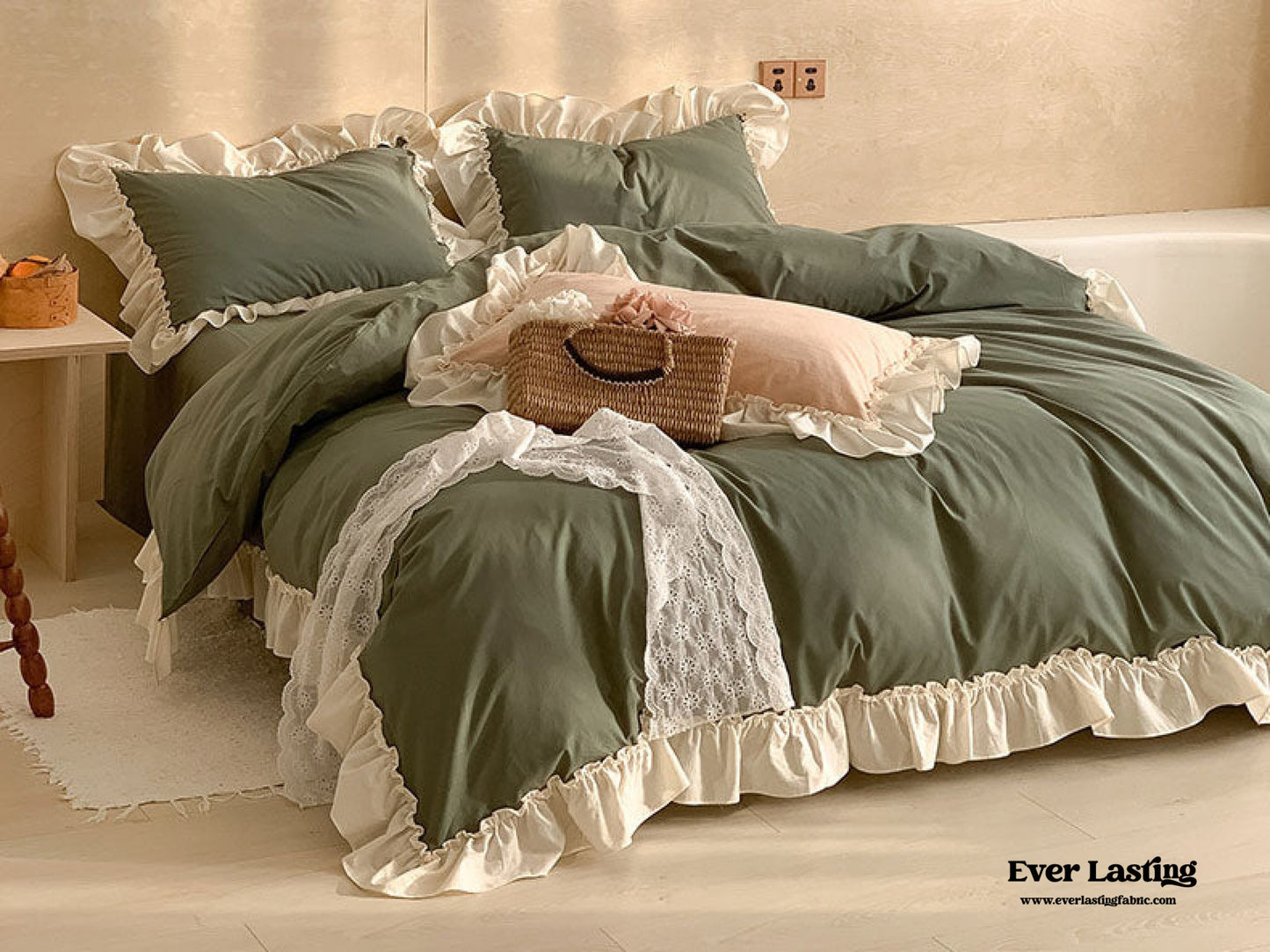 Vintage Earth Tone Large Ruffle Bedding Set / Royal Blue