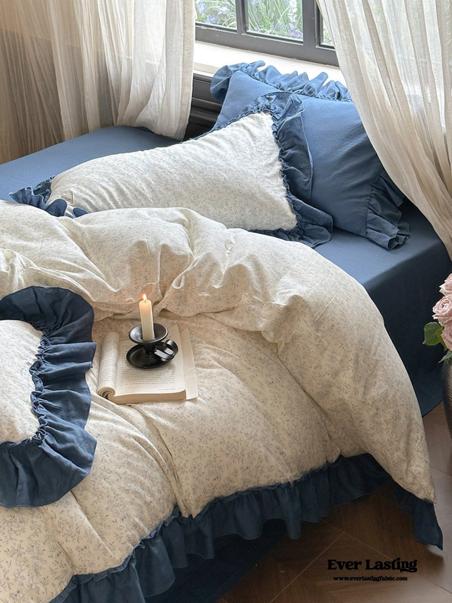 Vivienne Floral Double Gauze Bedding Set / Blue Ocean