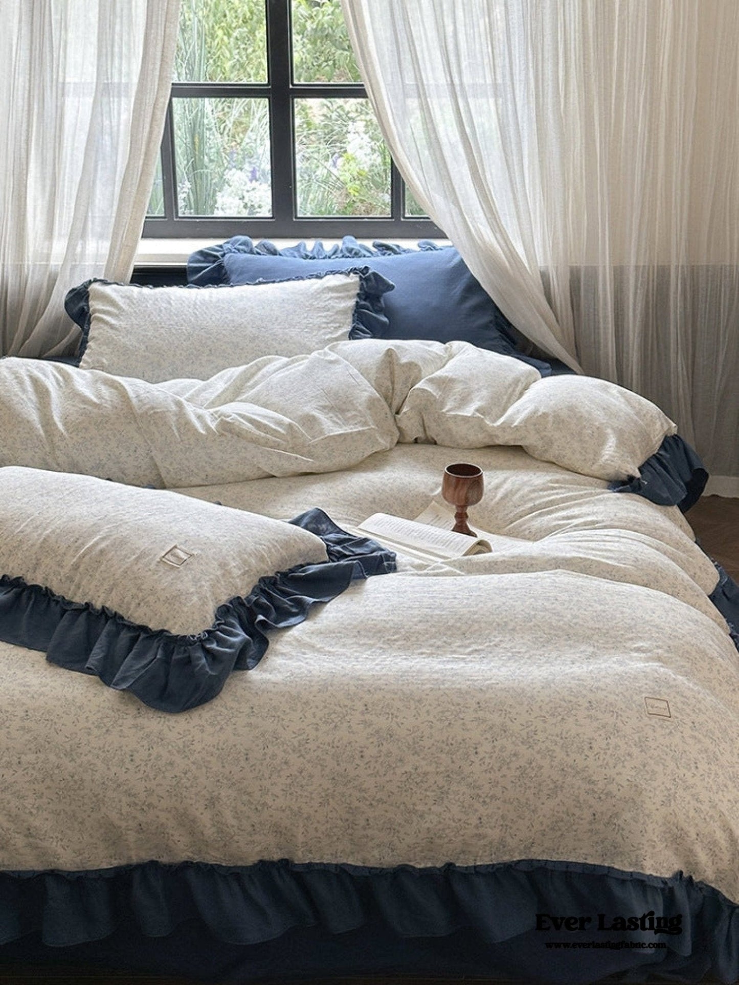 Vivienne Floral Double Gauze Bedding Set / Blue Ocean