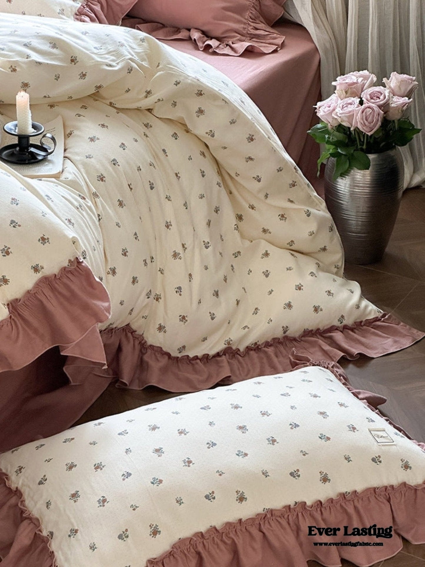 Vivienne Floral Double Gauze Bedding Set / Light Pink