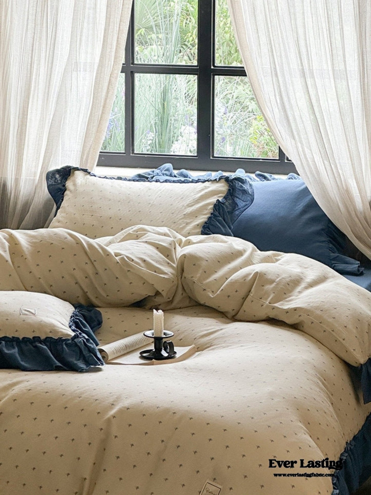 Vivienne Floral Double Gauze Bedding Set / Light Pink