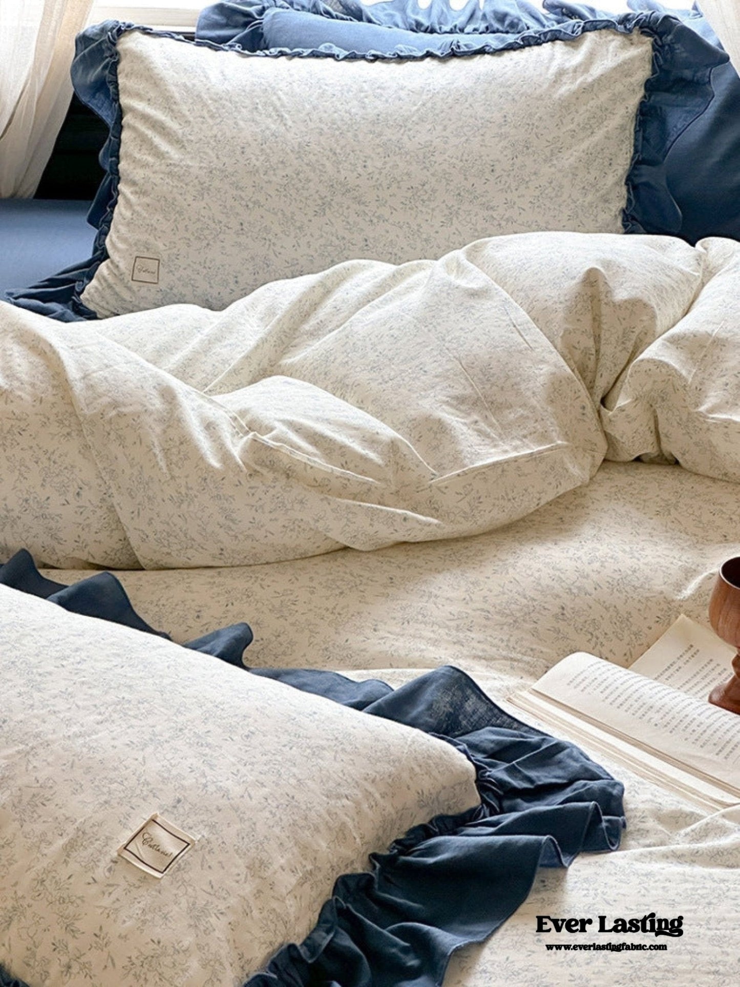 Vivienne Floral Double Gauze Bedding Set / Light Pink