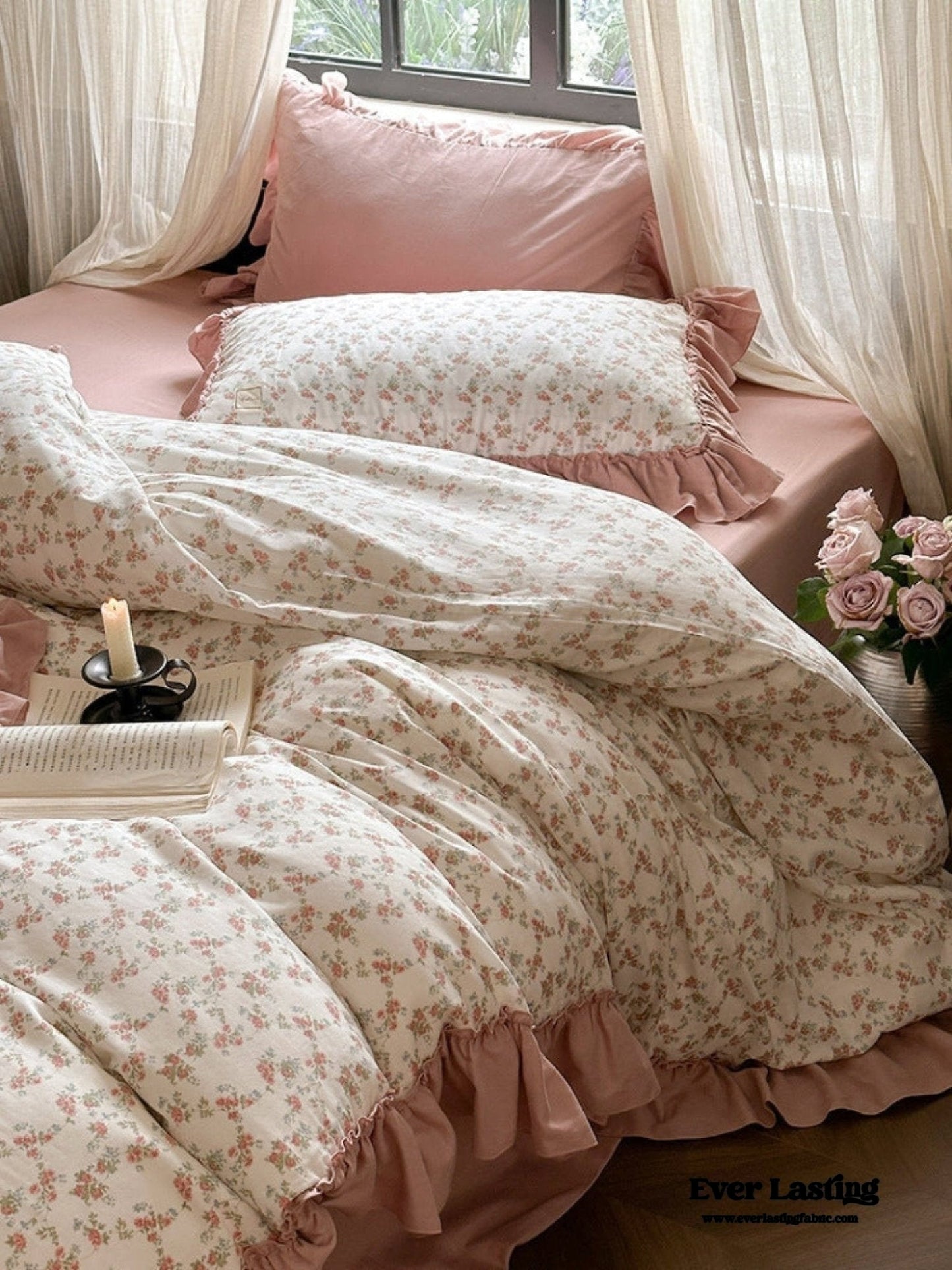 Vivienne Floral Double Gauze Bedding Set / Light Pink