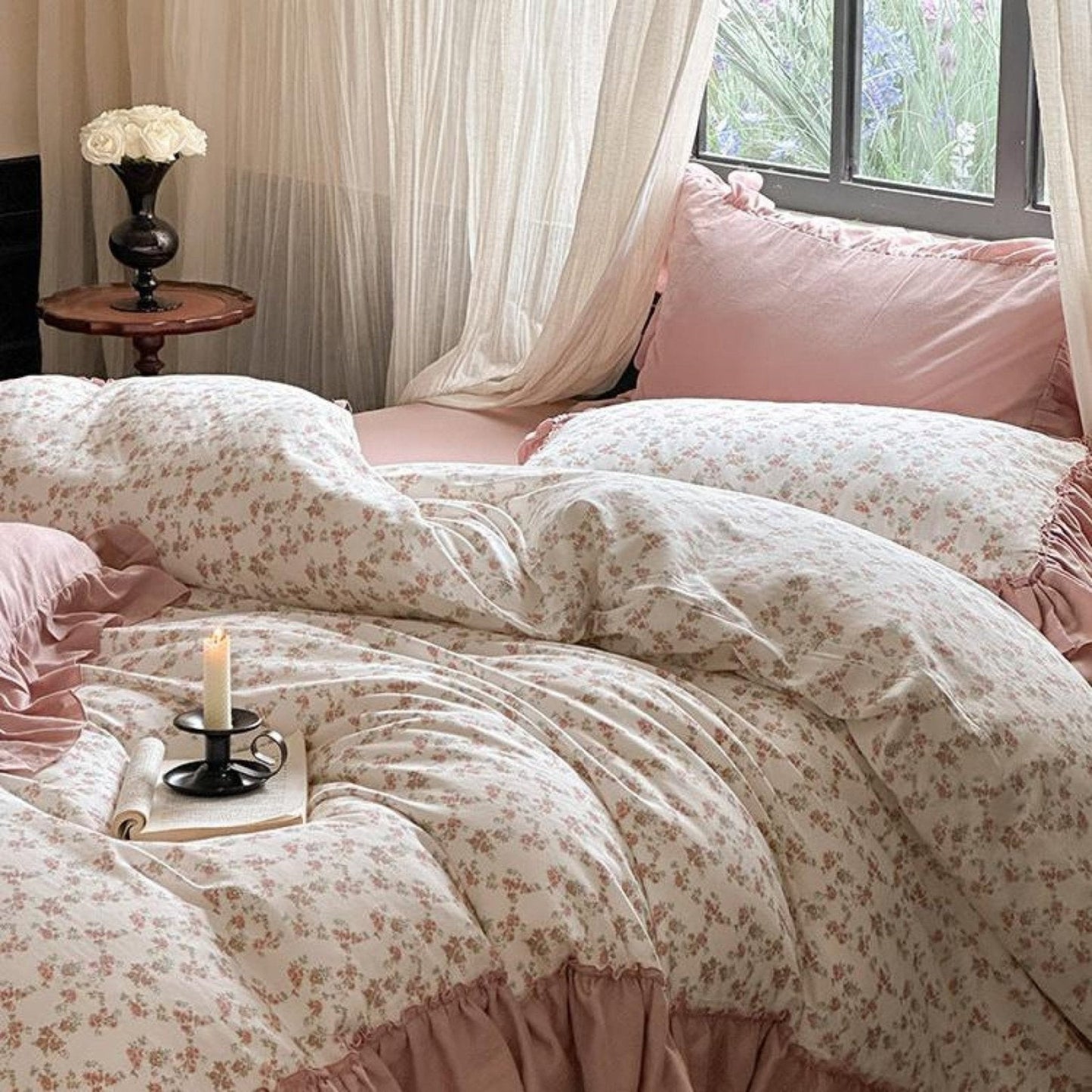 Vivienne Floral Double Gauze Bedding Set / Light Pink