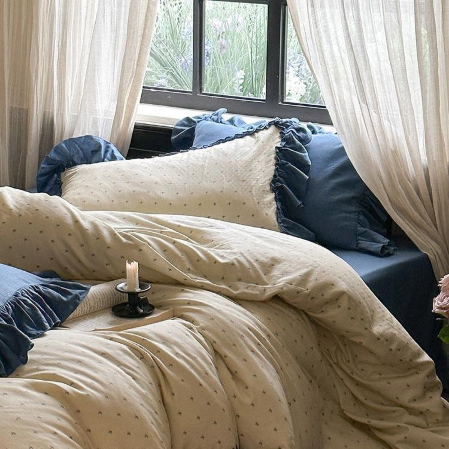 Vivienne Floral Double Gauze Bedding Set / Light Pink