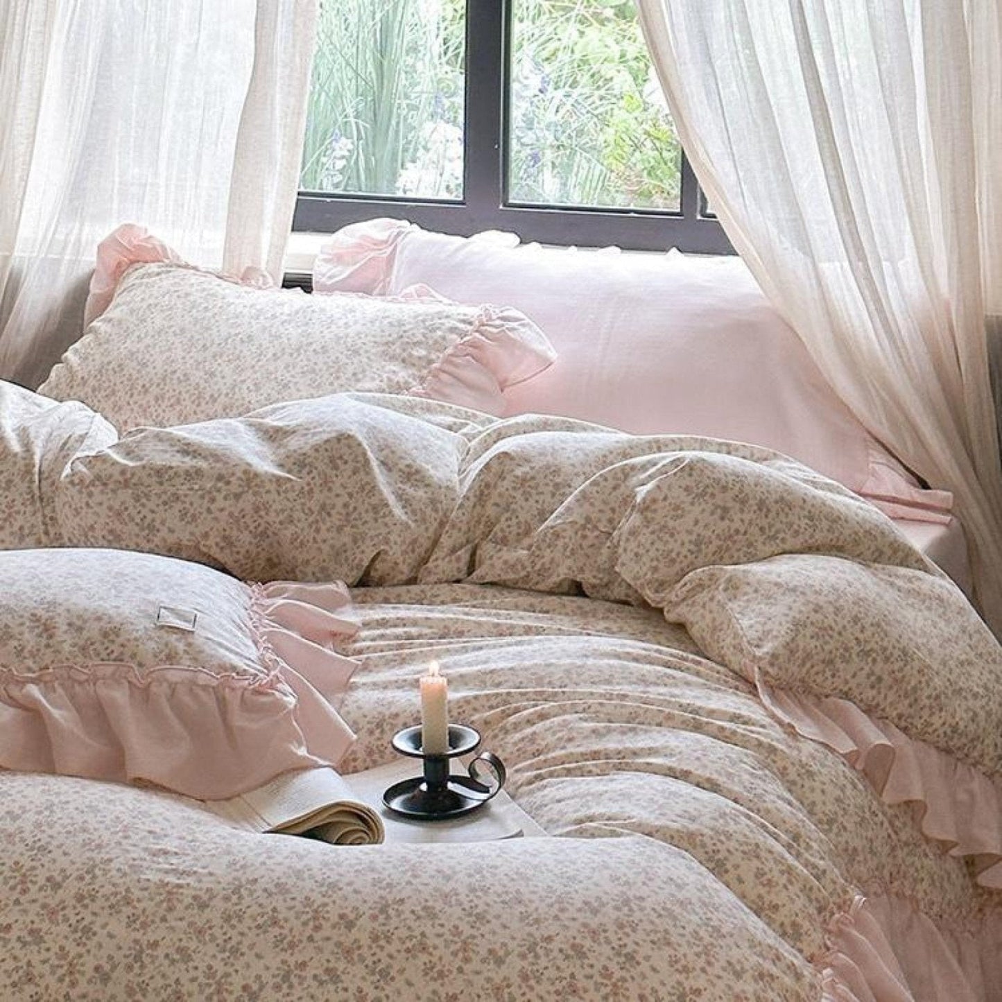 Vivienne Floral Double Gauze Bedding Set / Light Pink