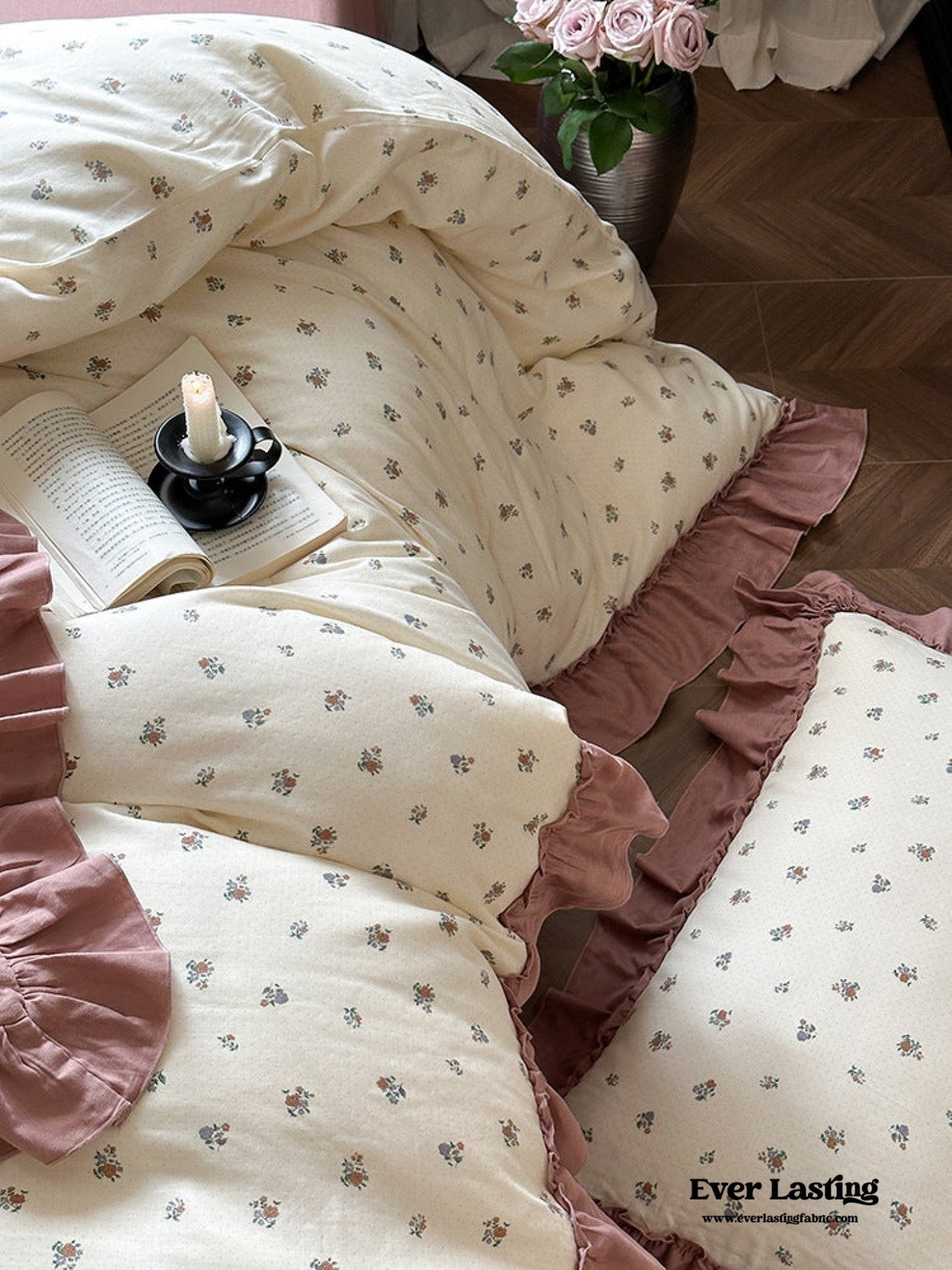 Vivienne Floral Double Gauze Bedding Set / Maroon Red