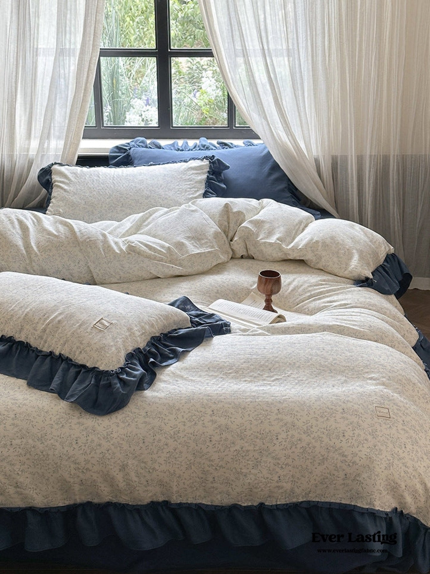 Vivienne Floral Double Gauze Bedding Set / Pale Yellow