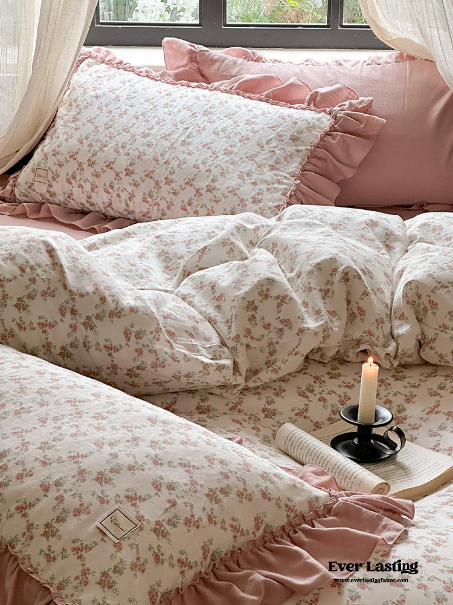 Vivienne Floral Double Gauze Bedding Set / Pale Yellow