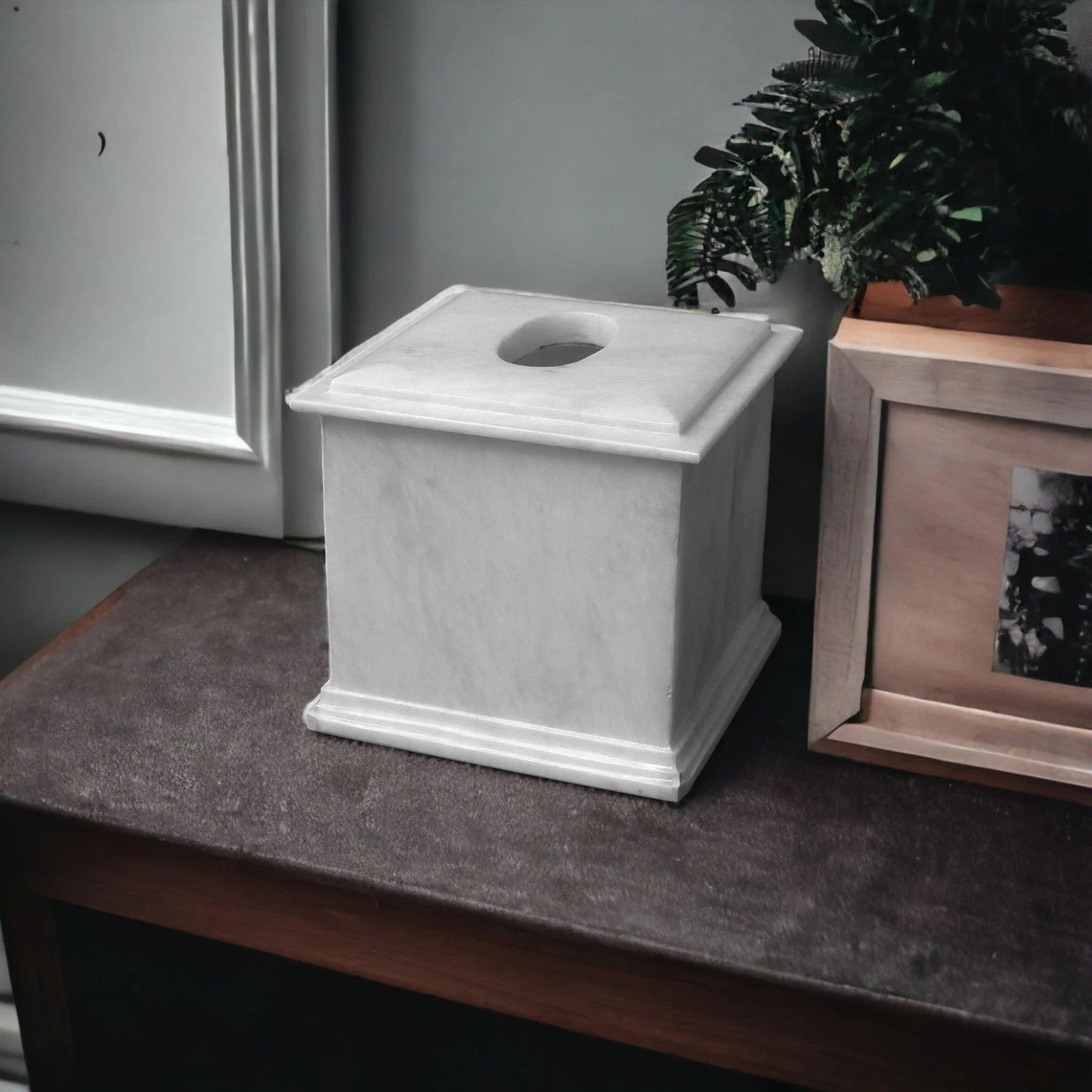 White Marble Facial Tissue Holder of Atlantic Collection