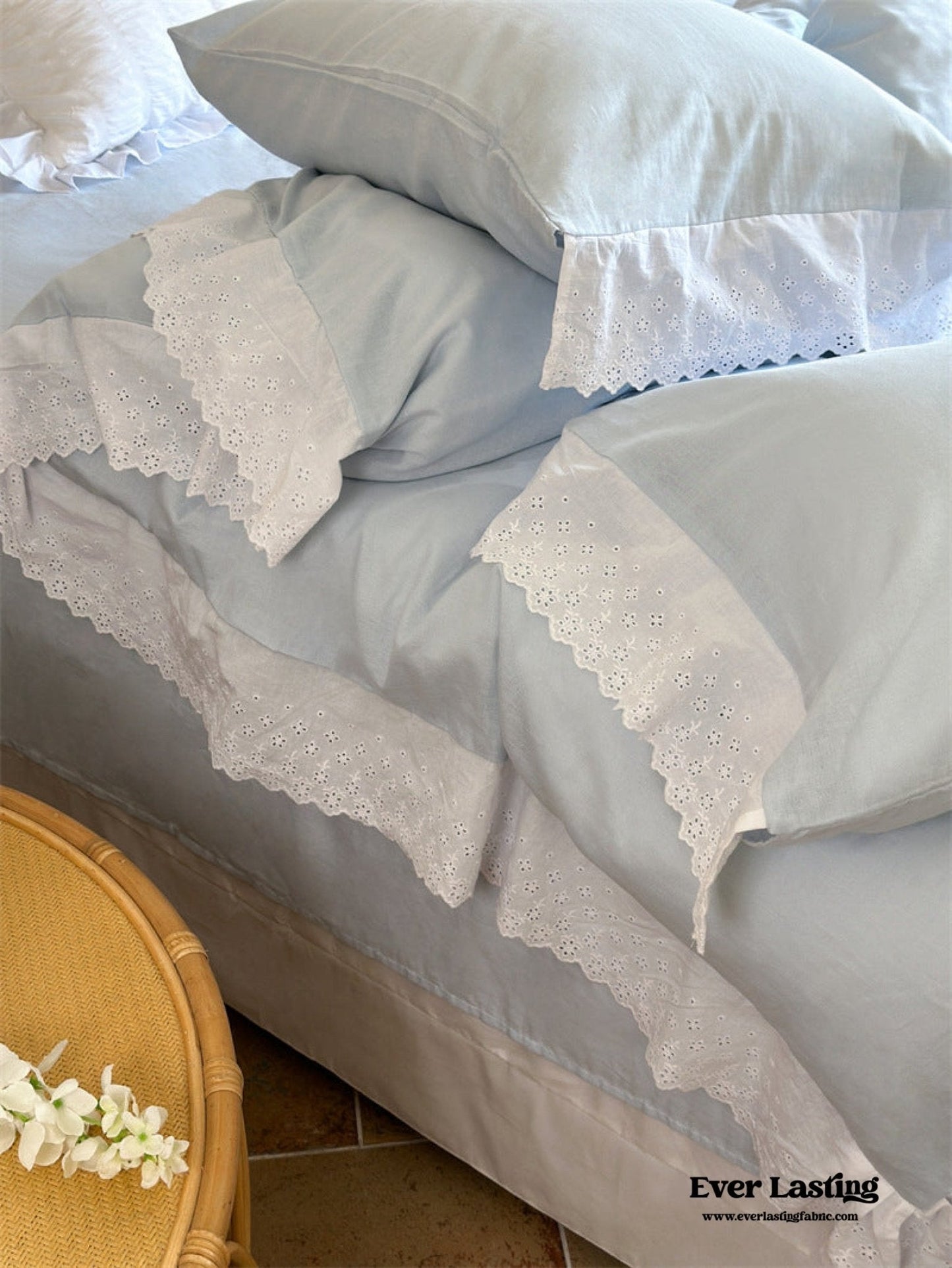 White Ruffle Lace Bedding Set / Blue