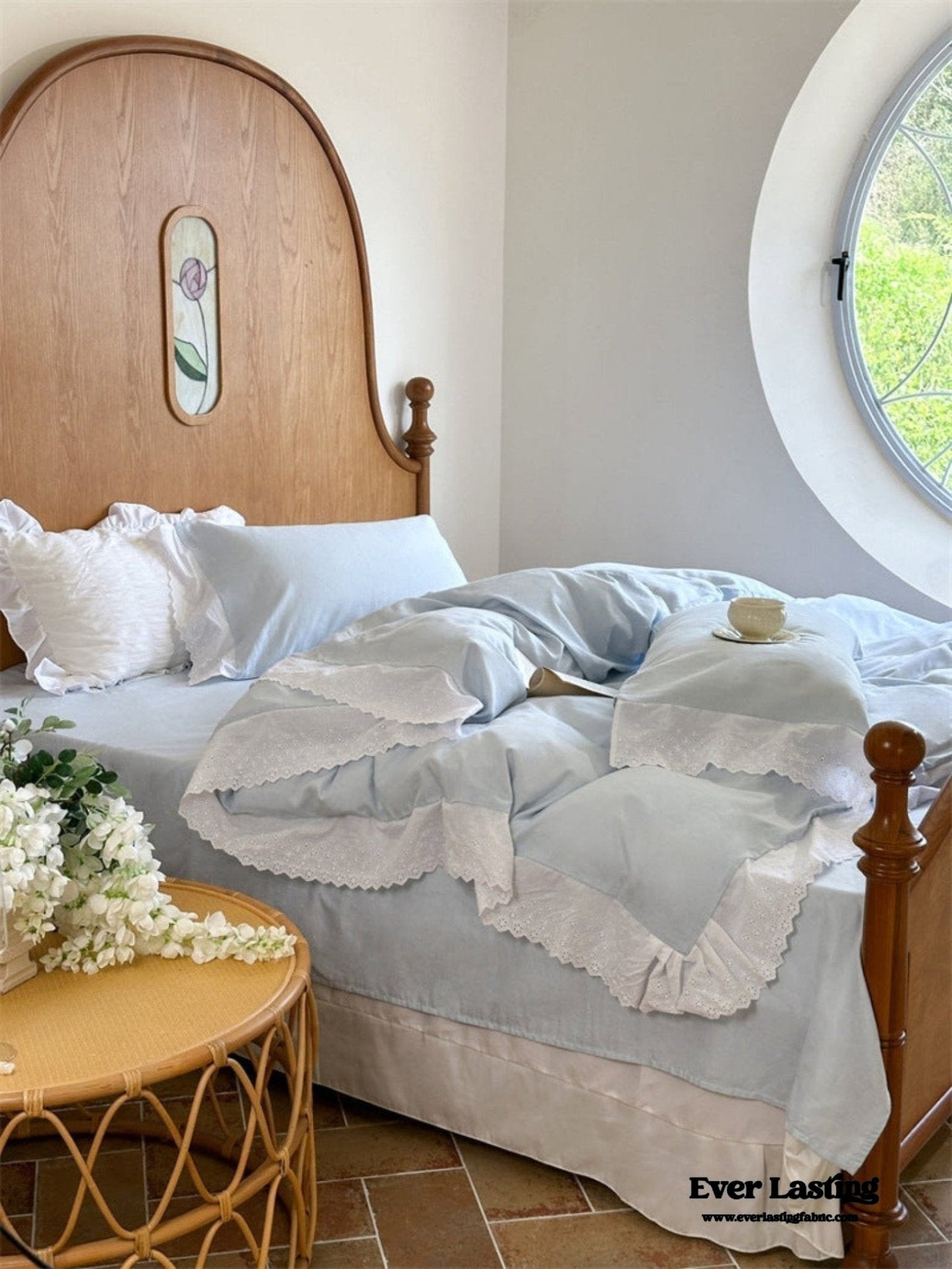 White Ruffle Lace Bedding Set / Purple