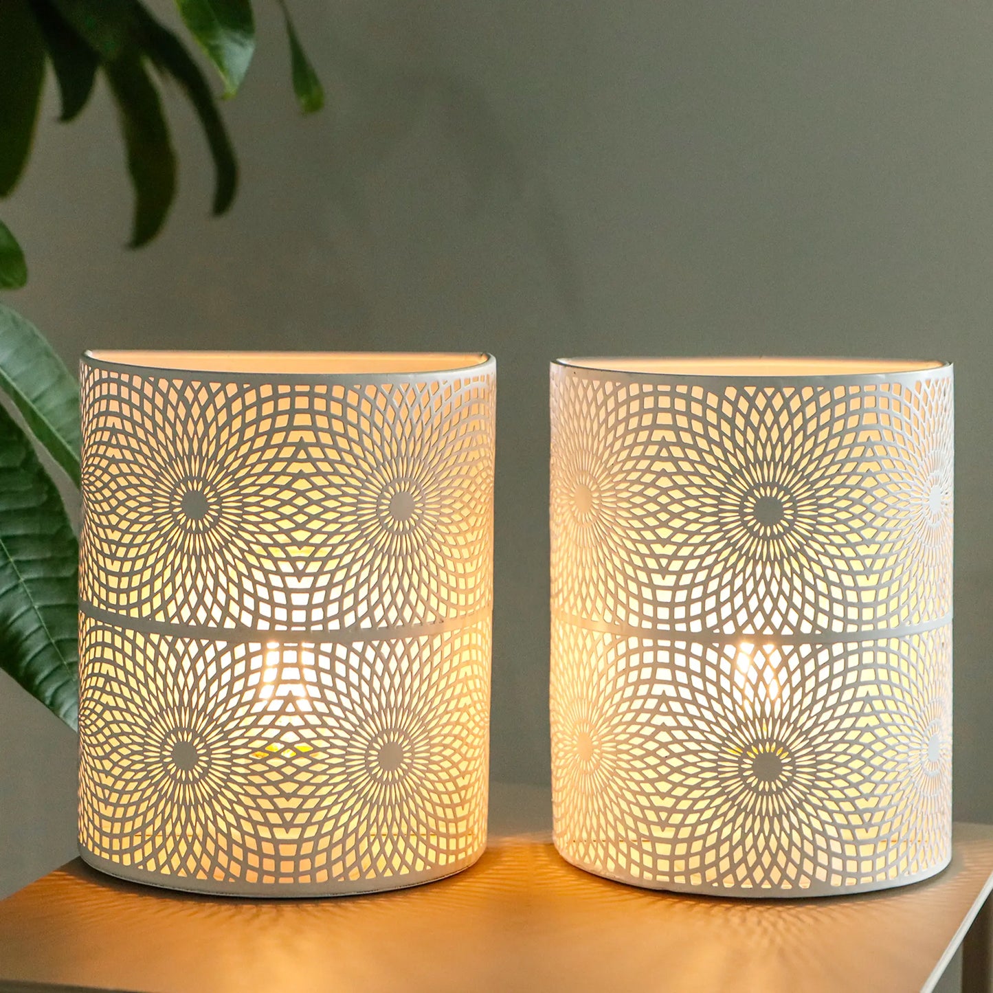 Set of 2 8''H Wall Battery Powered Lamp (Sunflow white)
