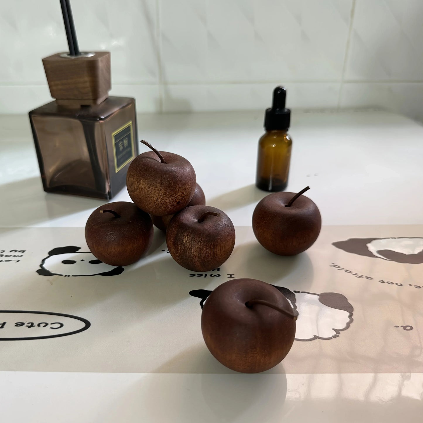 Wood Aroma Diffuser with Essential Oil Functionality and Natural Fragrance